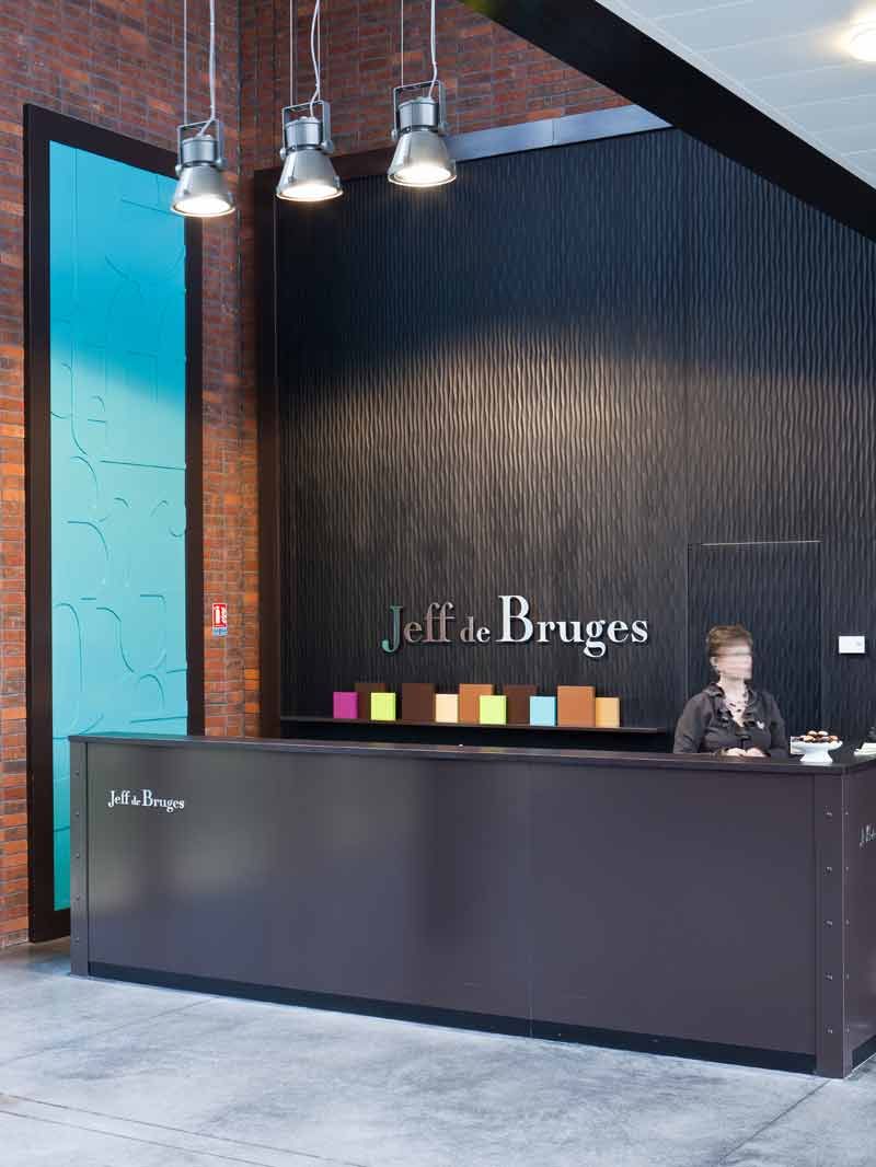 Holz in Form Design-Platte - Träger: MDF