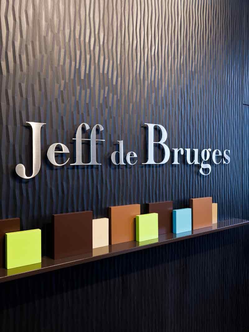 Holz in Form Design-Platte - Träger: MDF