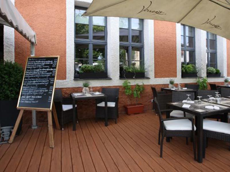 DIE NATURLINIE Massivdiele mehrfbg. bernsteinbraun