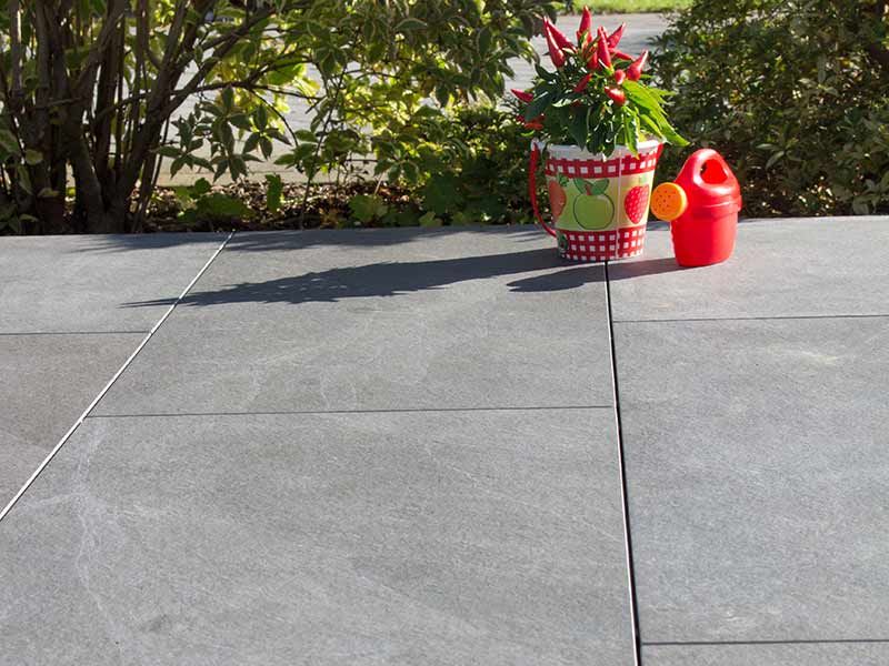 Keramische Terrassenplatte Ardesia grau