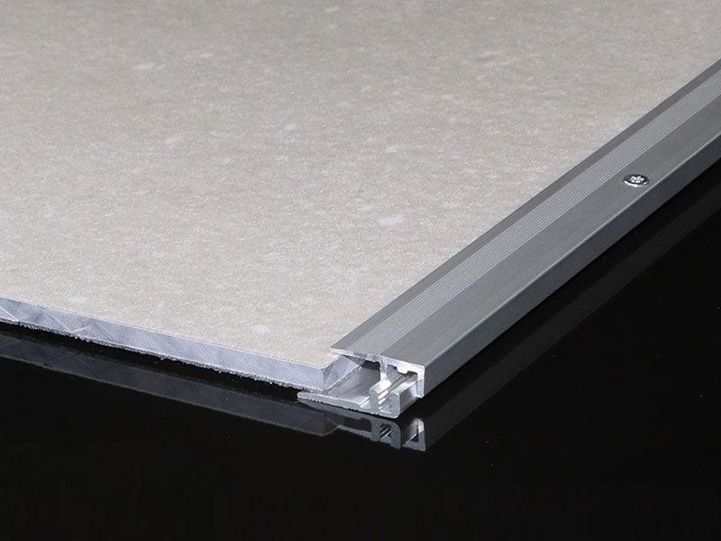 S Abschlussprofil 8233 (2,5 - 7 mm) 