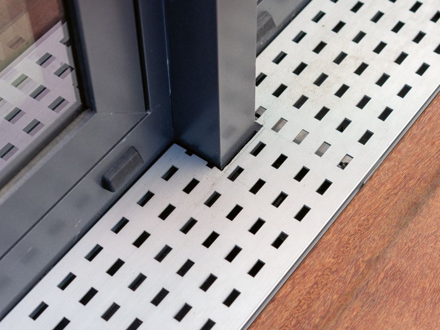 Drainage- u. Belüftungsprofil 100 x 26 x 3000 mm