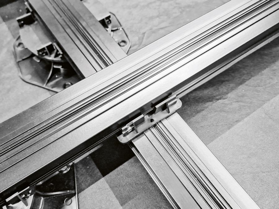 KL-Kreuzverbinder zum einfachen Aufklicken